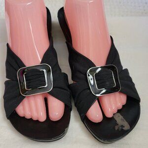 Naturalizer N5 Comfort Shoes Black Slip On buckle 2 1/2" heel open toe 9M CUTE